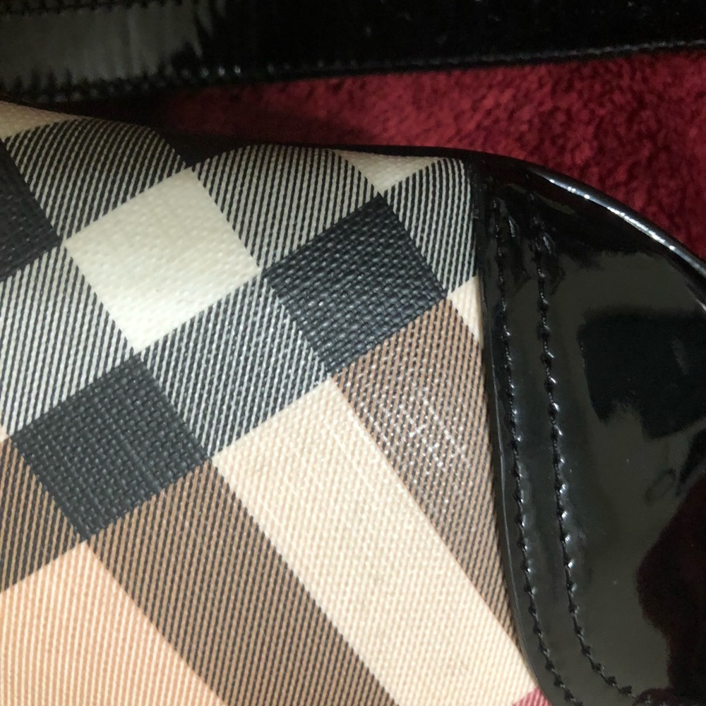 Burberry Dryden Crossbody Bag - Picture 8 of 11